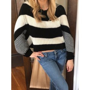 ⚫️⚪️ Black and White Oversized Sweater ⚪️⚫️